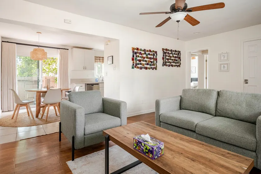 2BR Pasadena Apt - Parking - Patio - Rose Bowl - Image 1