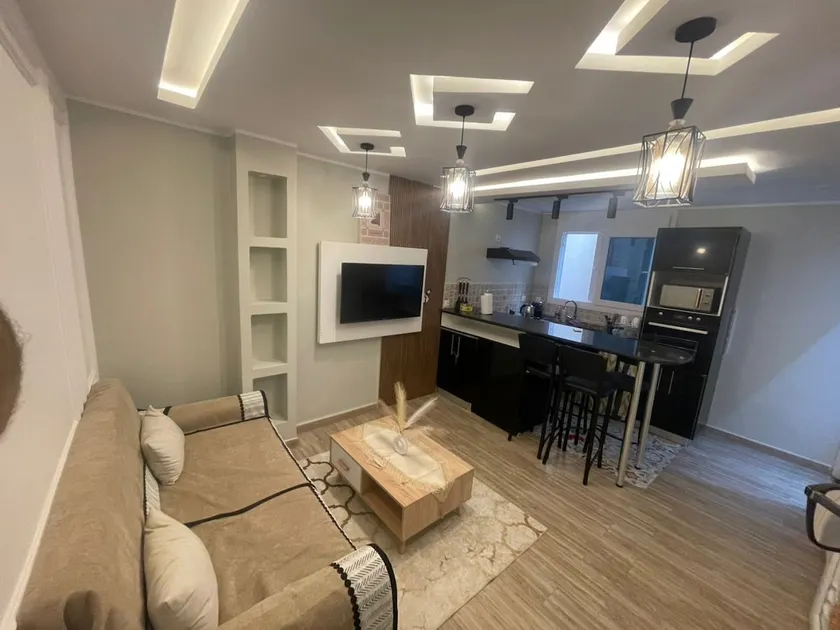 2-room apartment with Jacuzzi + hammam, 10 min from the airport - Image 1