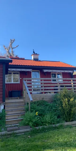 Charming archipelago cottage with sauna & fireplace - Image 1