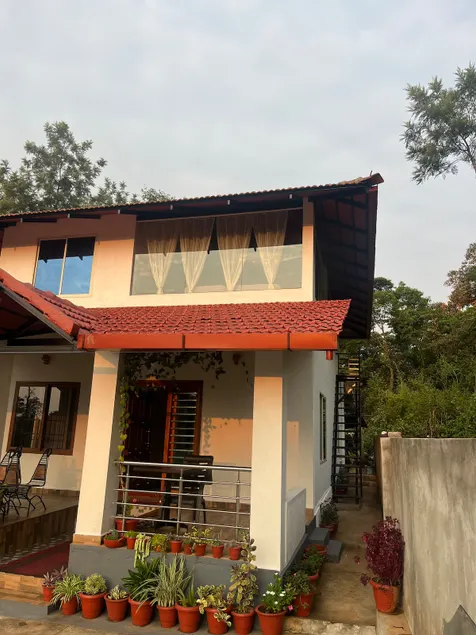 Villa in chikkamagaluru - Image 1