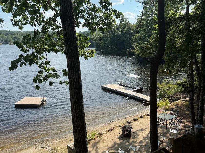 Private lakefront home w/ docks, deck and firepit - Image 1