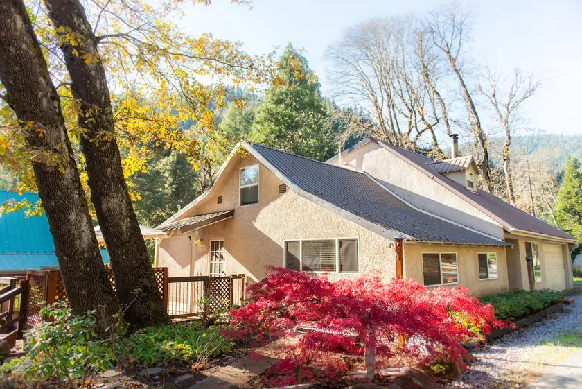 Sacramento River Retreat | 3BR Family Getaway - Image 1