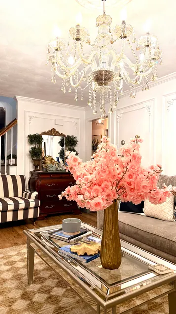 Gambrel House- The Coastal Suite-Weekend Luxury - Image 1