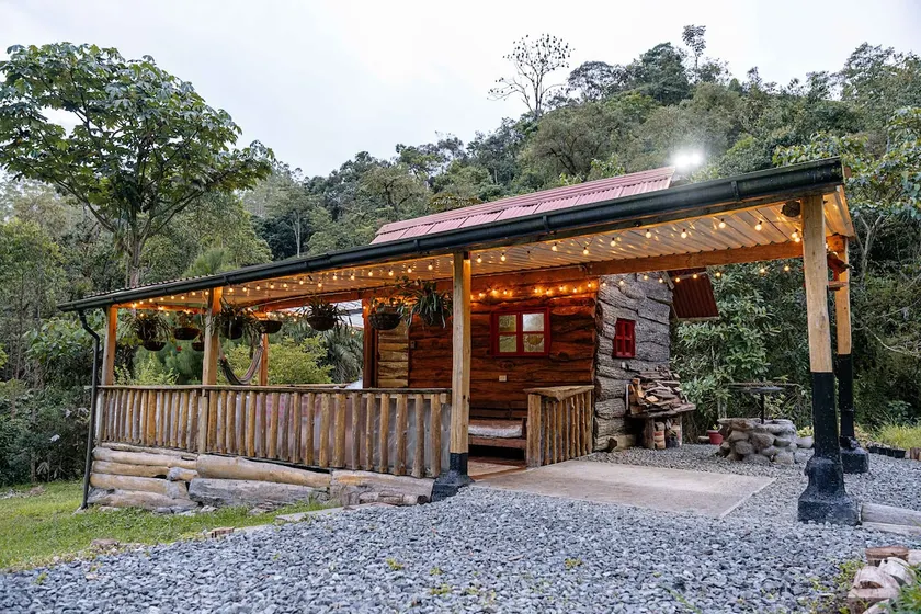 Beautiful Cabin Love and Nature. - Image 1