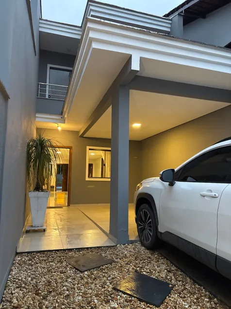 2 en-suite bathrooms|2 cars|500 Mbps Wi-Fi|ideal for families|executive - Image 1