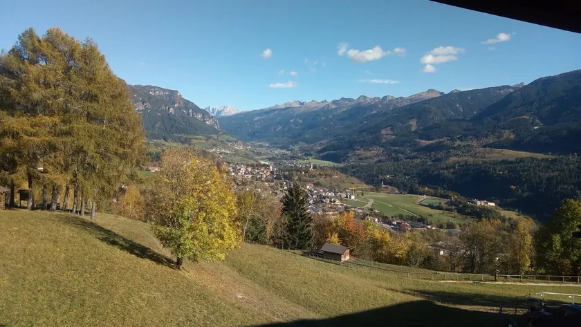Relax in the mountains, with a pool and spa - Image 1