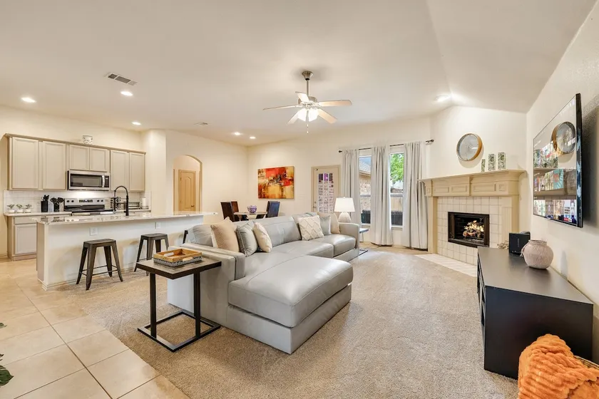 The Knob Cozy Home-Elegant Retreat in McKinney TX - Image 1