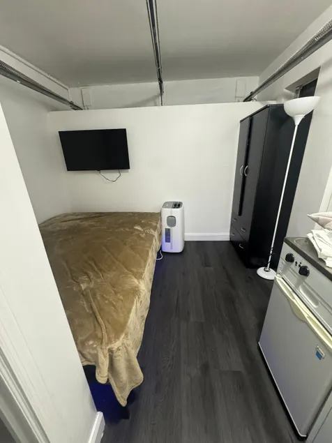 Private Studio in West Kendall - Image 1