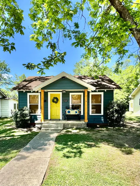 The Dog House - Image 1