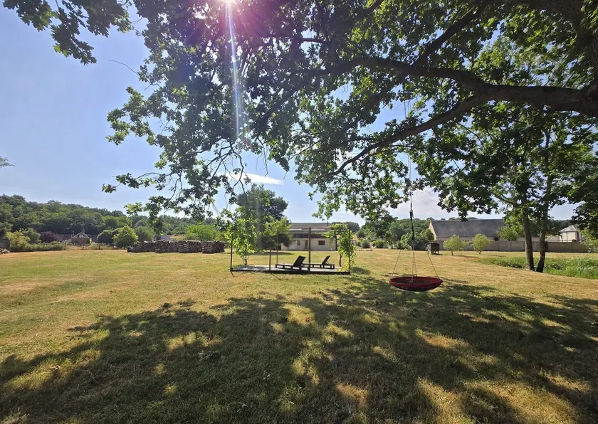 Hot tub, river and orchard: Normandy getaway - Image 1