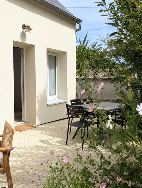 Lomy House - by the sea - Port within walking distance - Enclosed garden - Image 1