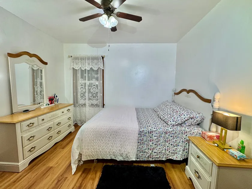 Nice spacious apartment with breakfast included - Image 1