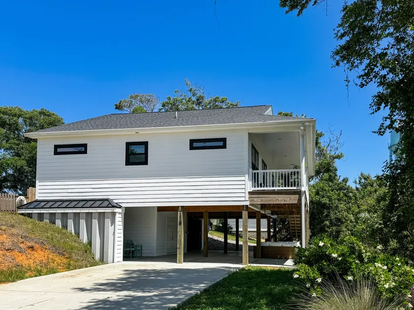Murphy's Landing- The Views! OKI modern luxury - Image 1