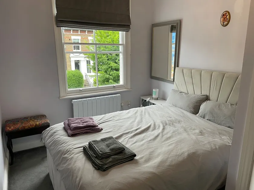 Stylish Flat B - Image 1
