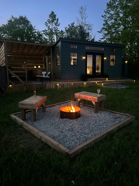 Capella Cabin at Barking Goat Farms - Image 1
