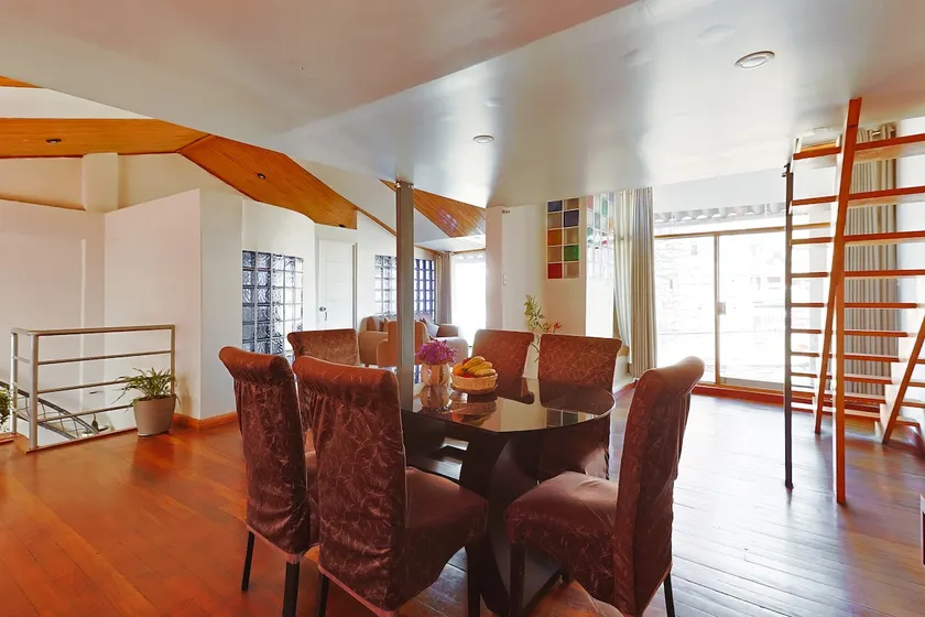 Central and comfortable Loft House - Image 1