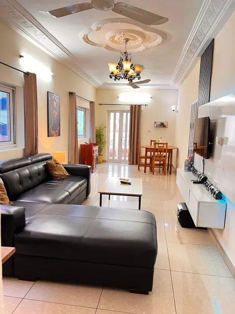 Secure 1-bedroom apartment + A/C + Fast Wifi - Image 1