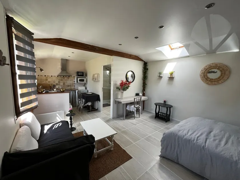 L Aromatique Studio - Image 1