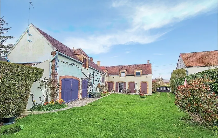 Amazing home in Flacy with WiFi - Image 1