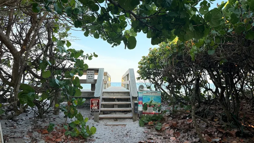 Walk to Beach·Sleeps 6·Free Parking•Work Desk Area - Image 1