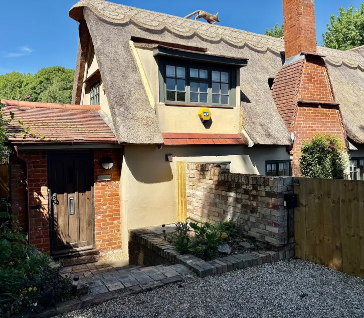 The Little Thatch - Image 1