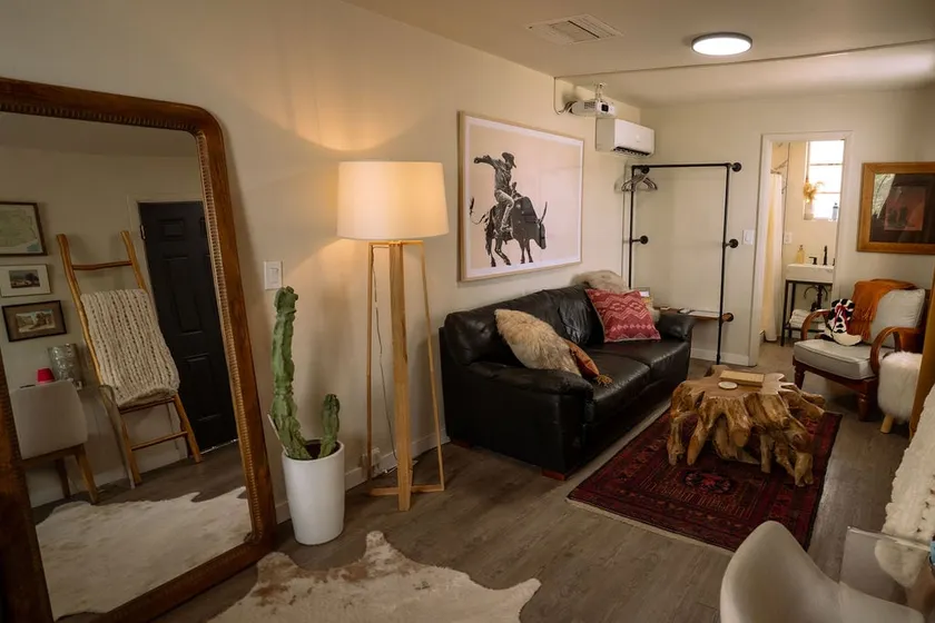 Western Nook – 2nd Floor Studio – The Sonora House - Image 1
