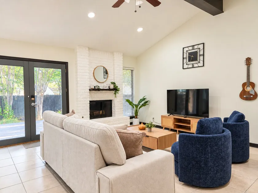 2BR Brushy Creek Retreat • Near Trails • Fast WiFi - Image 1