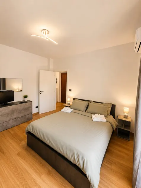 Two-room apartment in the city center - Image 1