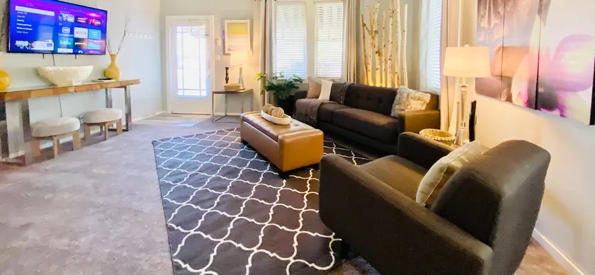 Dauphin Lofts - Image 1