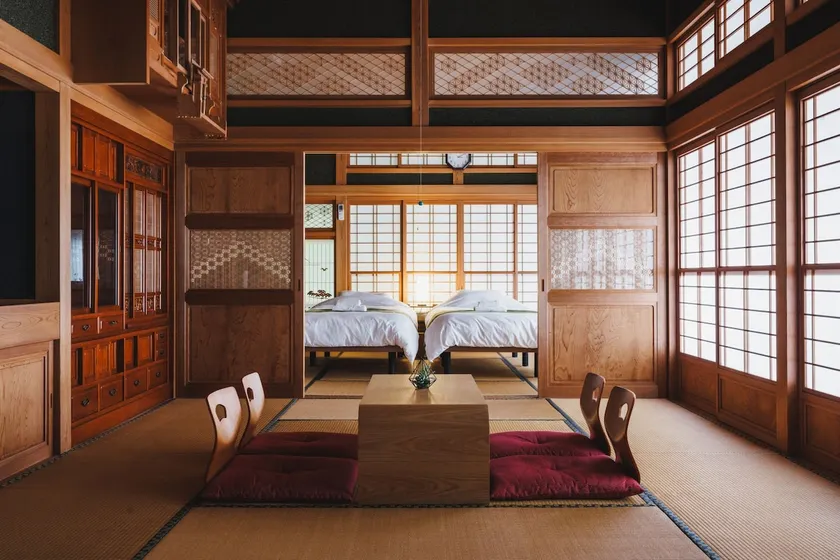 20 minutes by car from Narita Airport / Spacious 164 square meter building for up to 7 people / Free parking for up to 3 cars - Image 1
