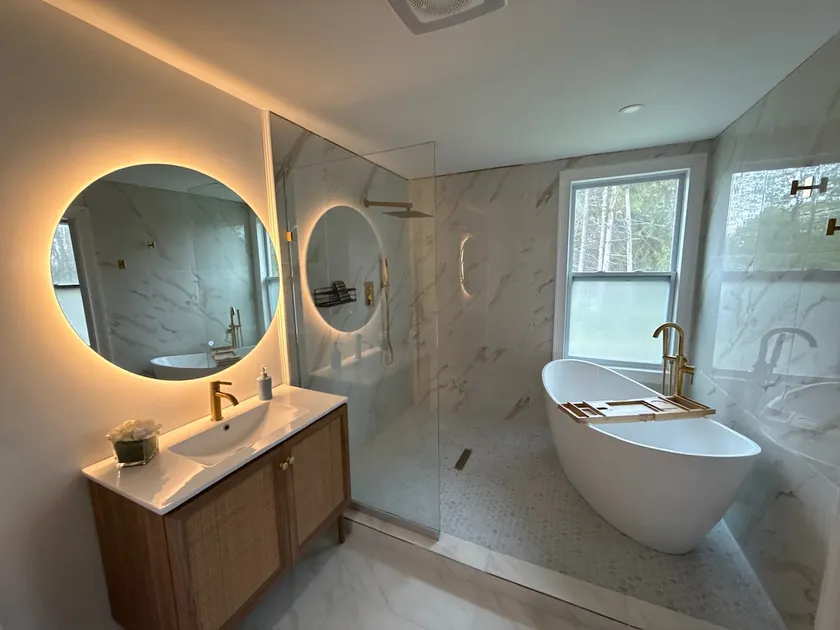 Cozy 4-Bedroom Home in South-Utica - Image 1