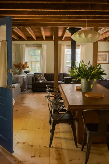 The Wool House - Luxe Hudson Farmhouse on 3 acres - Image 1