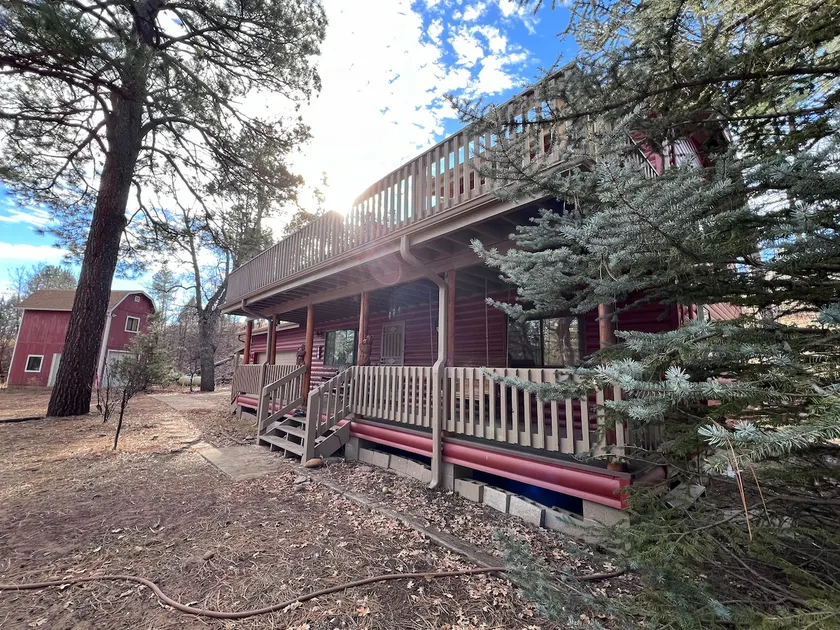 SECLUDED! Cabin @ JUNIPER RIDGE-WIFI/DOG FRIENDLY - Image 1