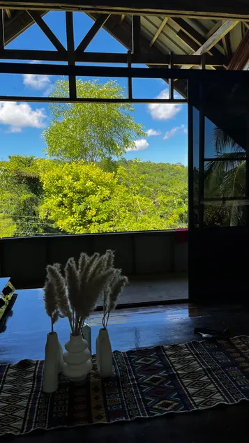 Siquijor Hilltop House Near Cambugahay Falls - Image 1