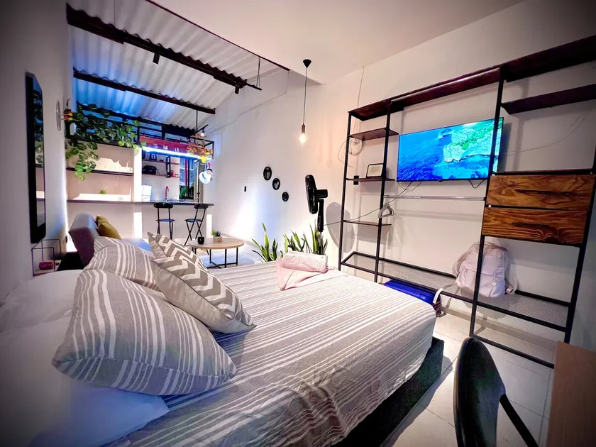 Spacious, industrial style in the colonial area of Prado - Image 1