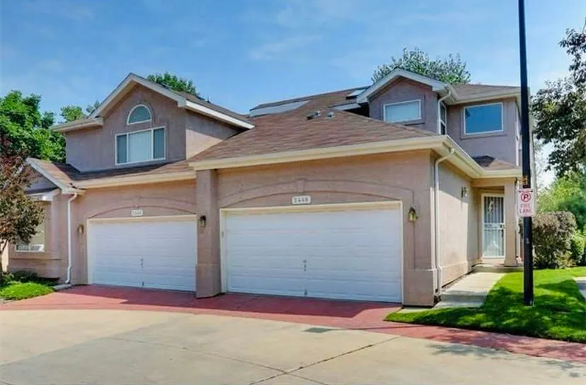 Cozy 2BR Basement in Aurora - Image 1