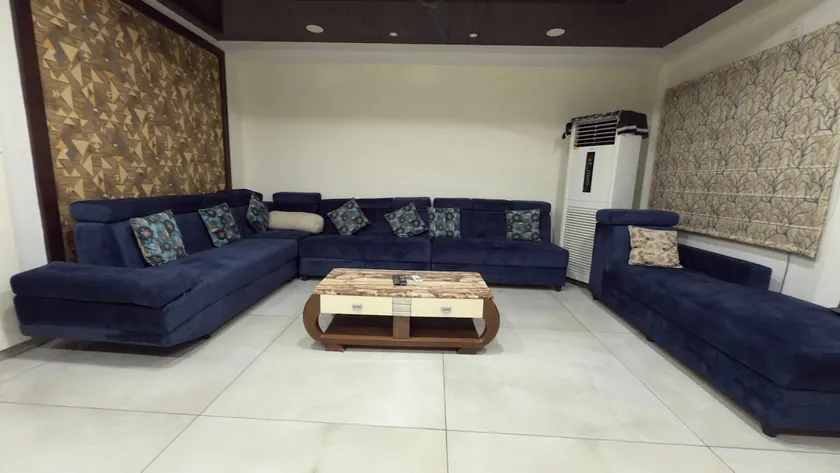 Premium 4BHK/Hometheater/Jacuzzi - Image 1