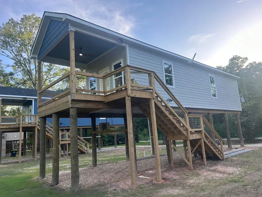 The Tangi - Riverside Retreat - Image 1