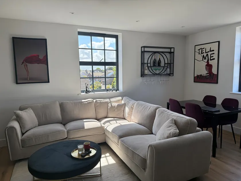 1 bedroom apartment in Deal. - Image 1