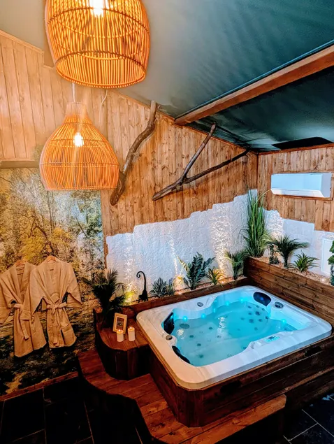 Canopée Apartments & Spa, Les Spas de la Mer, 100 m from the beach - Image 1