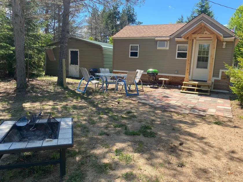 Hidden Pines Getaway - Image 1
