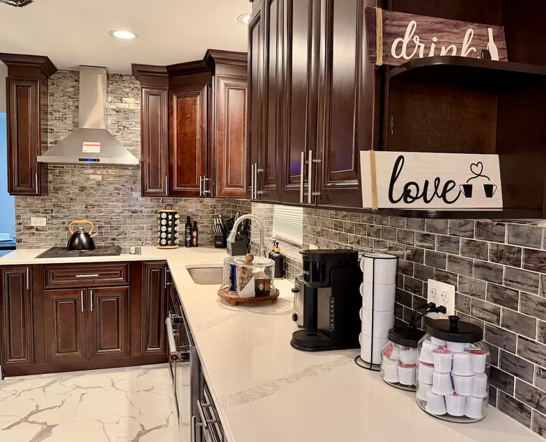 Large 4BR/3.5BA Home Near Schaumburg - Image 1