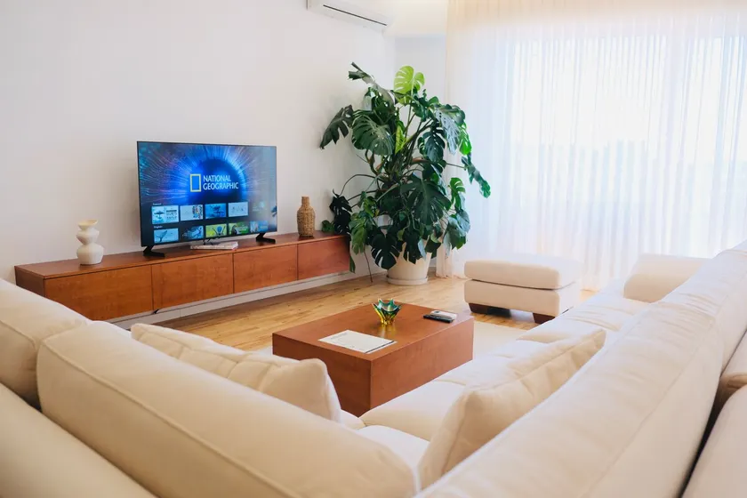 Slow Living • Luxury Central Apartment • Superhost - Image 1