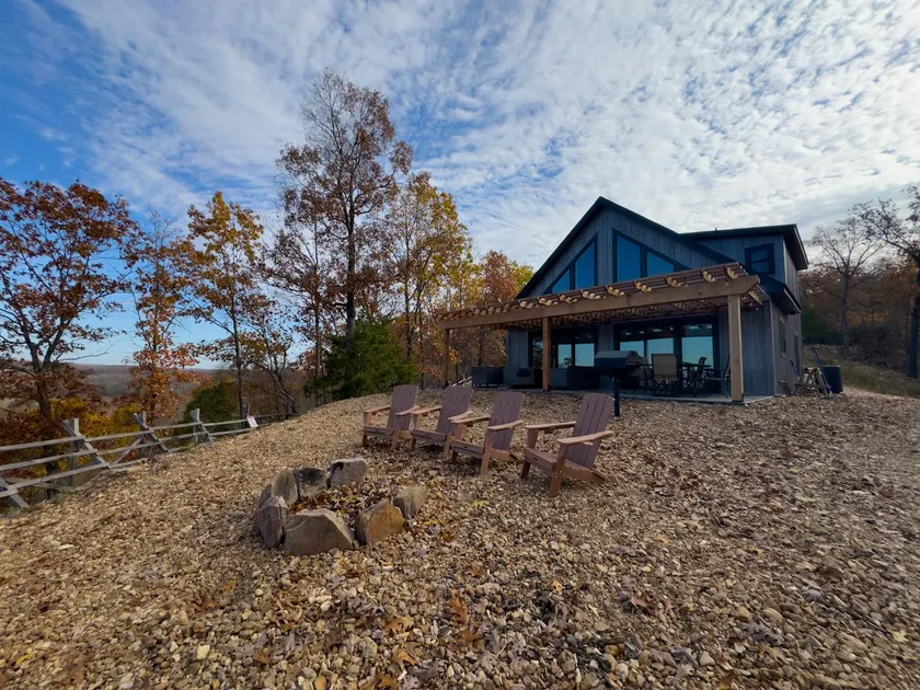 Caribou Cabin-A private Riverfront Escape - Image 1