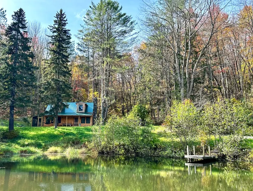 Hillside Hideaway - Image 1