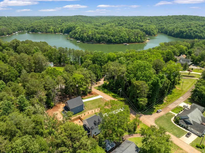 Lago Hartwell | Mini Golf | Dog ok /Fire Pit /BBQ/ - Image 1