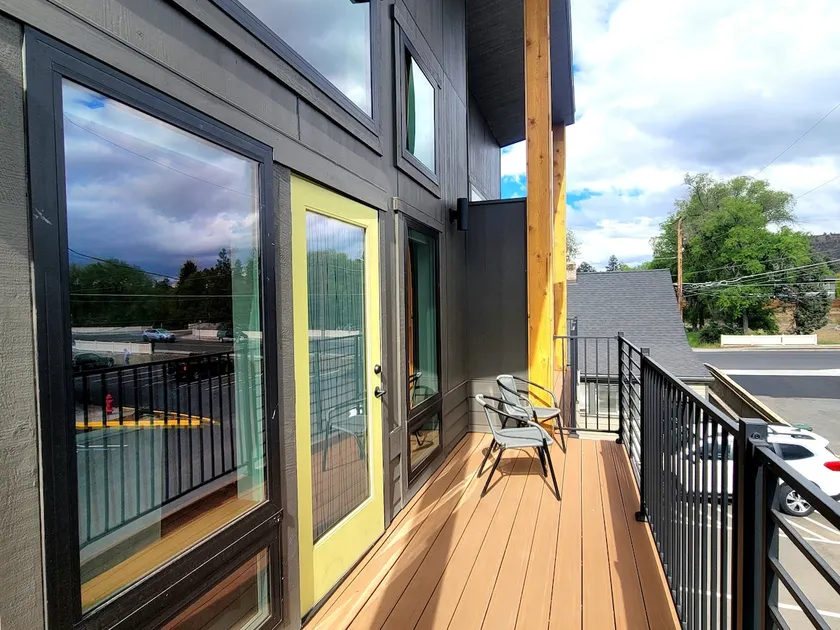 Unit A- High-end Midtown Apt - Image 1