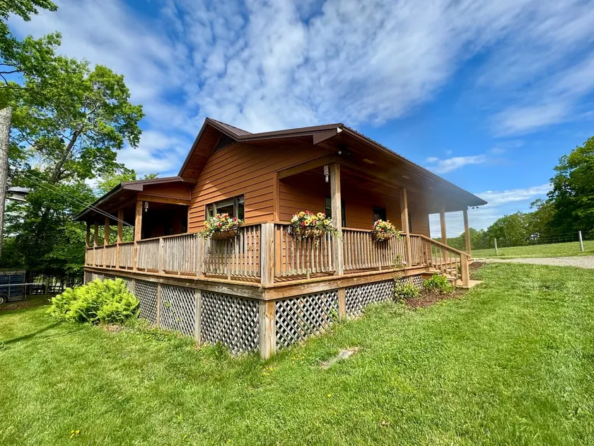 Clara’s Cabin - Right off the Blue Ridge Parkway! - Image 1