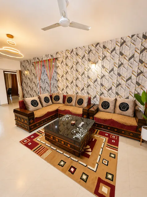 Meera Niwas Luxurious 2BHK l 10 mins Prem Mandir - Image 1