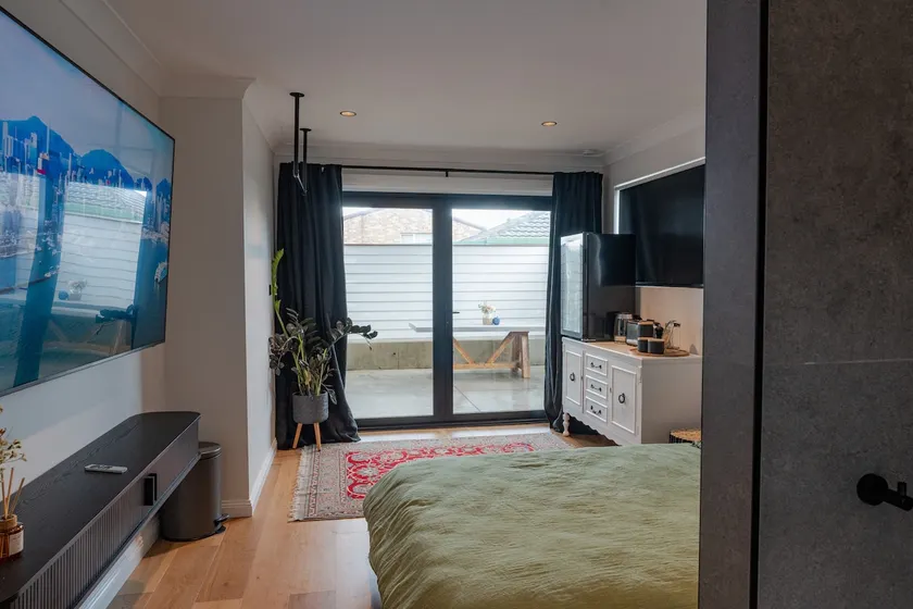 Relaxing Coastal Studio in Central Ulladulla - Image 1